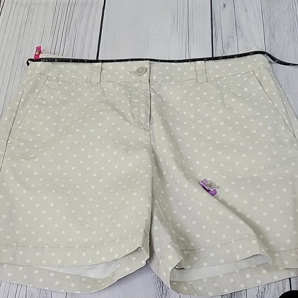 LOFT 6" Polka Dot Shorts   - Picture 9 of 12